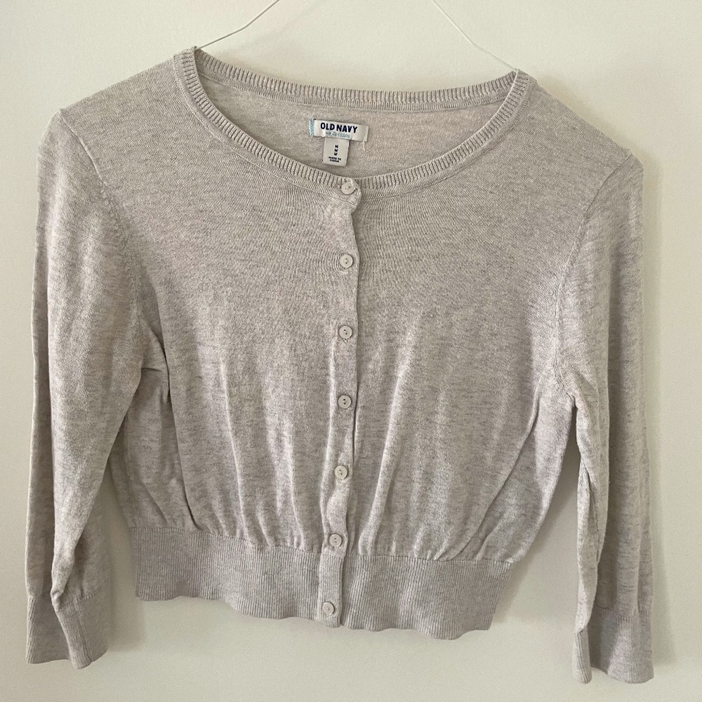 Old Navy Gray Crop Sweater - size Medium